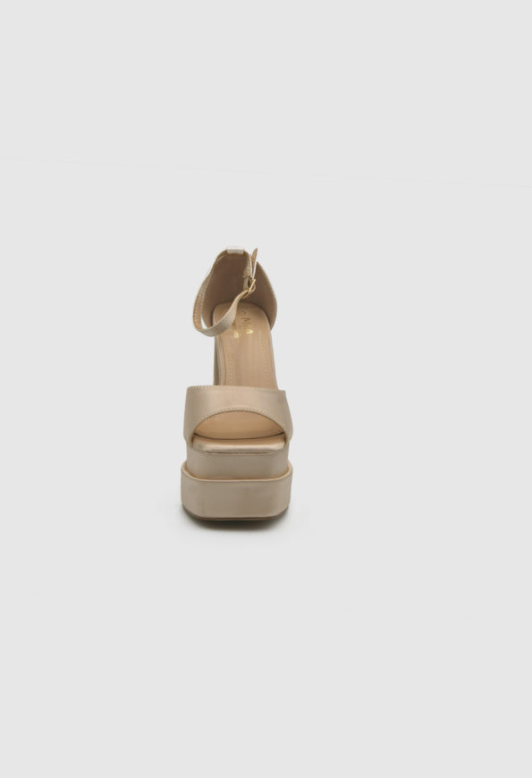 Υφασμάτινα Γυναικεία Πέδιλα με Χοντρό Ψηλό Τακούνι σε Χρυσό Χρώμα / 733352 Ανοιχτά Παπούτσια joya.gr