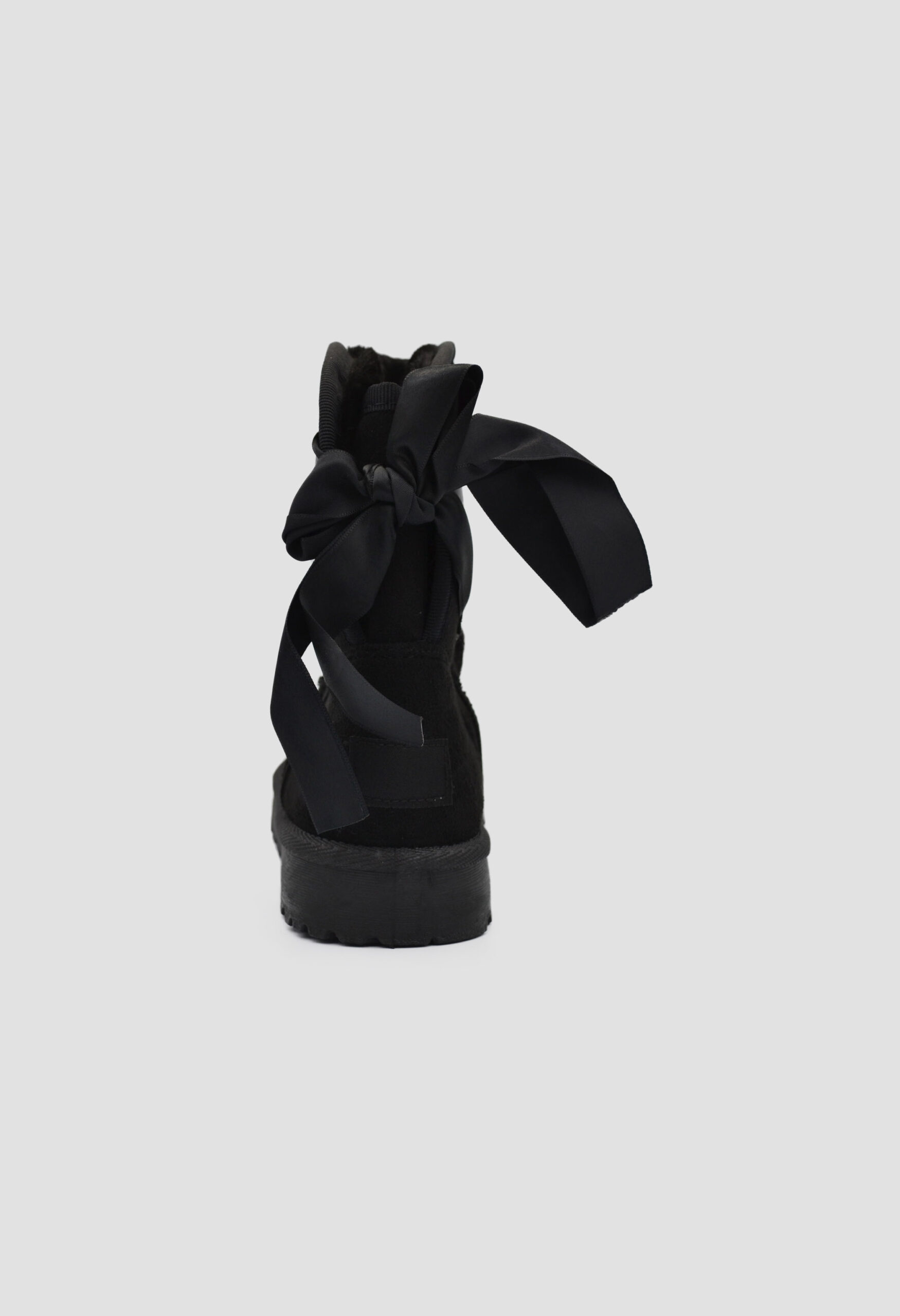 Μποτάκια με Εσωτερική Επένδυση Γούνας & Φιόγκο / C820-black Γυναικεία Mπότες joya.gr