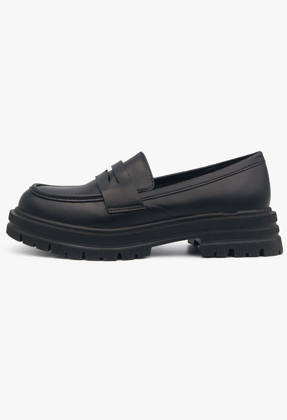 Loafers με Τρακτερωτή Σόλα Μαύρο / GO-16A-black Γυναικεία Oxfords & Loafers joya.gr